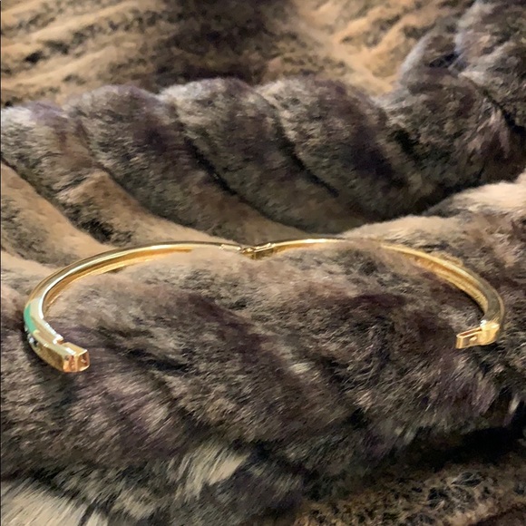 Beautiful, jeweled bracelet. #A62 - Picture 7 of 7